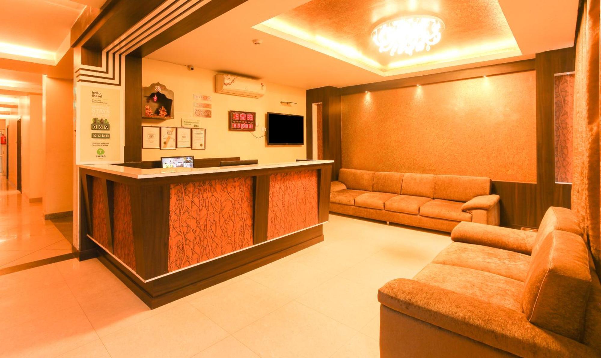 Hotel Janki International 3 Km From Kashi Vishwanath Temple Free Pickup From Railway Station 瓦拉纳西 外观 照片