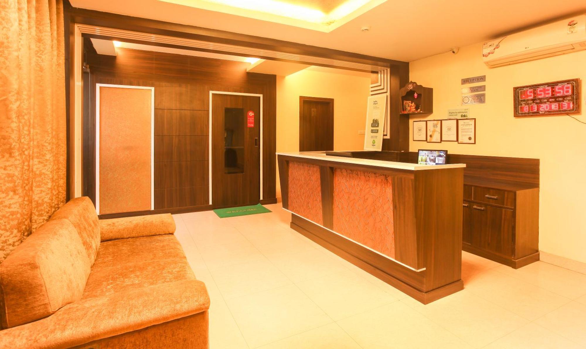 Hotel Janki International 3 Km From Kashi Vishwanath Temple Free Pickup From Railway Station 瓦拉纳西 外观 照片