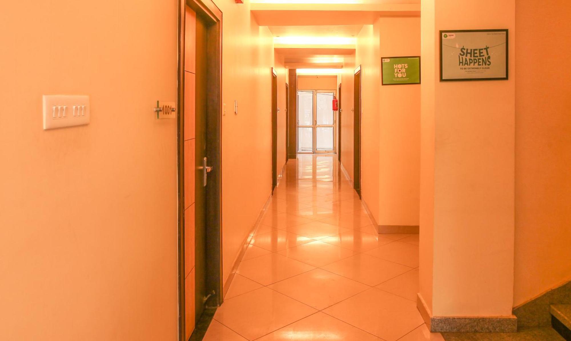 Hotel Janki International 3 Km From Kashi Vishwanath Temple Free Pickup From Railway Station 瓦拉纳西 外观 照片